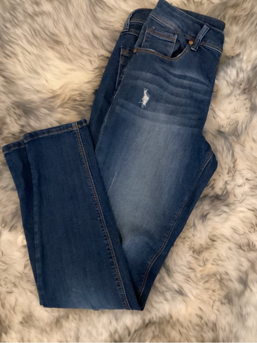 1822 Denim Women's Faded Blue Skinny Jeans
